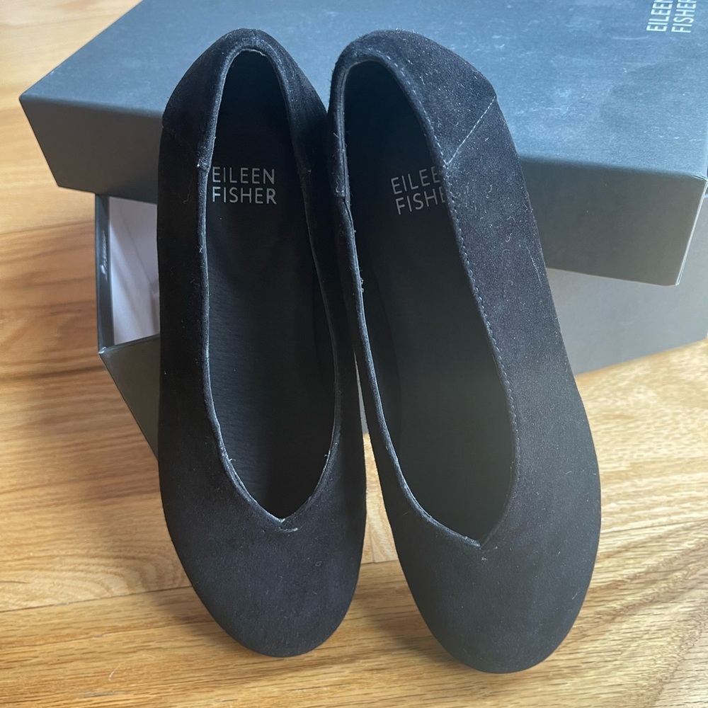 Eileen Fisher suede shoes. Size 5.5. Never Used
